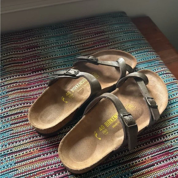 Birkenstock Dark Brown Cross-Strap Sandals - Picture 2 of 4